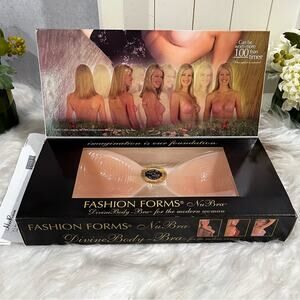 NEW Fashion Forms Nu Bra Divine Body Bra Silicone Adhesive Seamless Nude B NIP